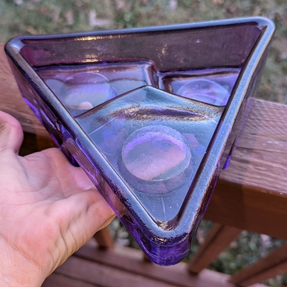 VTG PURPLE GLASS TEA LIGHT HOLDER - Picture 5 of 5